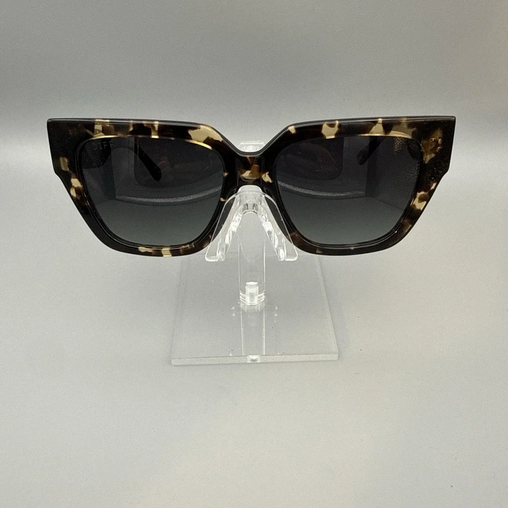 DIFF Remi II Designer Sunglasses Authentic- Tortoise Cat Eye-Polarized Gradient